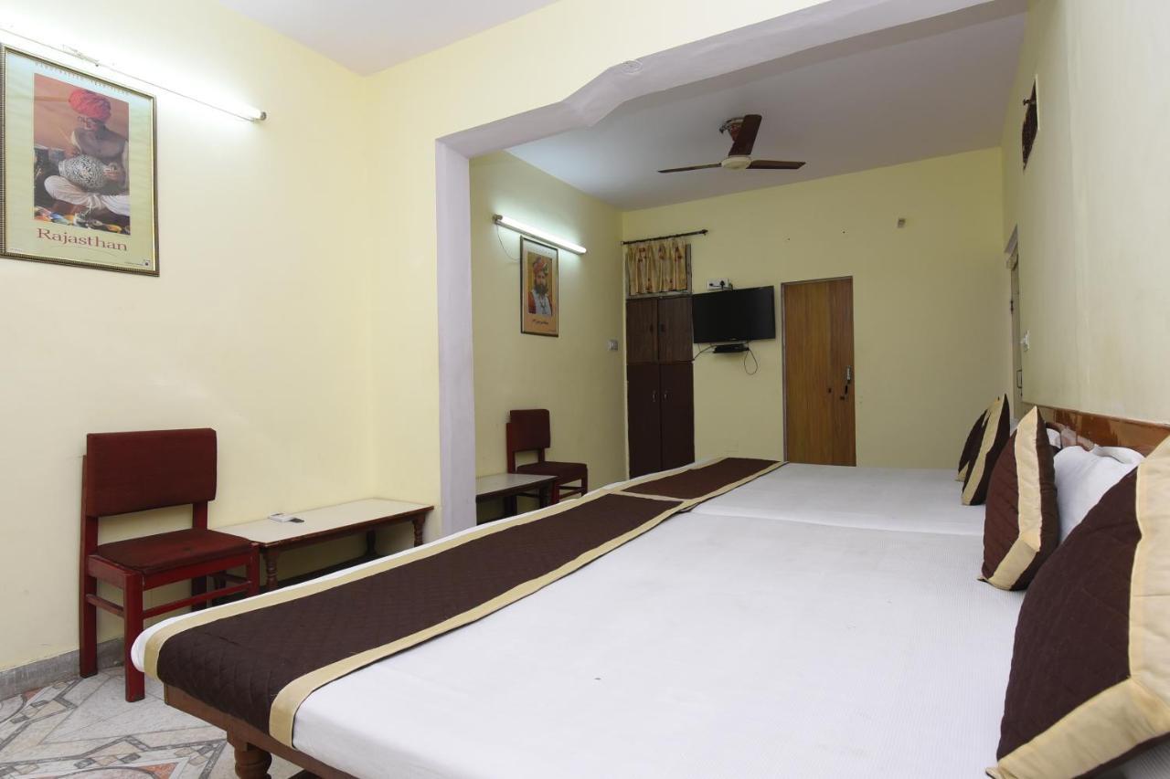 Hotel Jaipur Achrol Екстериор снимка